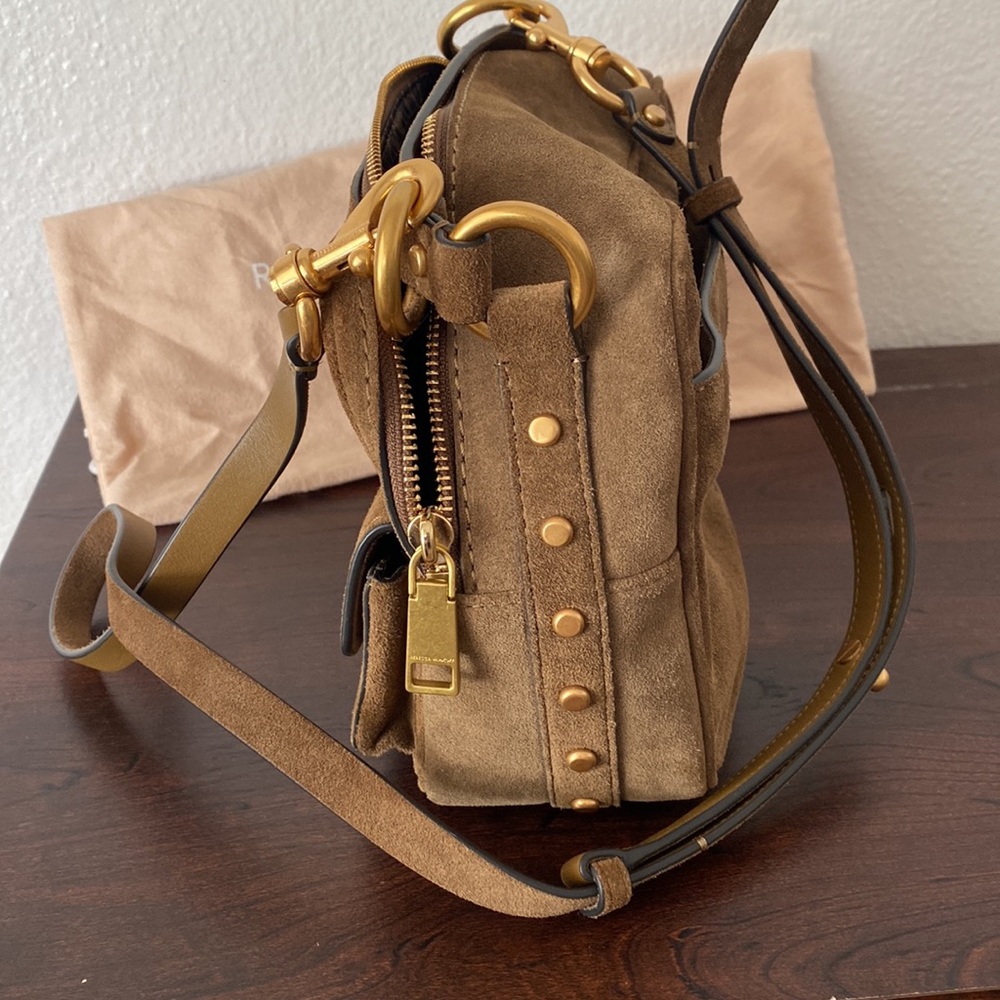Jet Boxy Crossbody - Picture 6 of 7